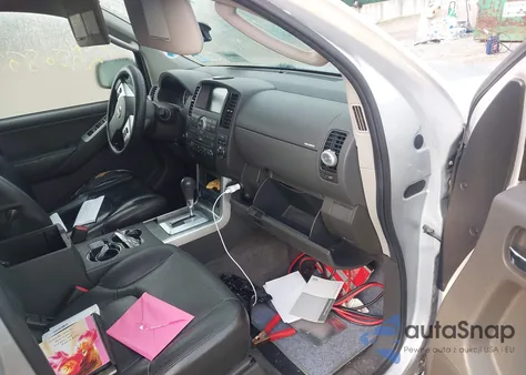 2010 Nissan Pathfinder Se z USA, uszkodzony, nr VIN 5N1AR1NB9AC613451